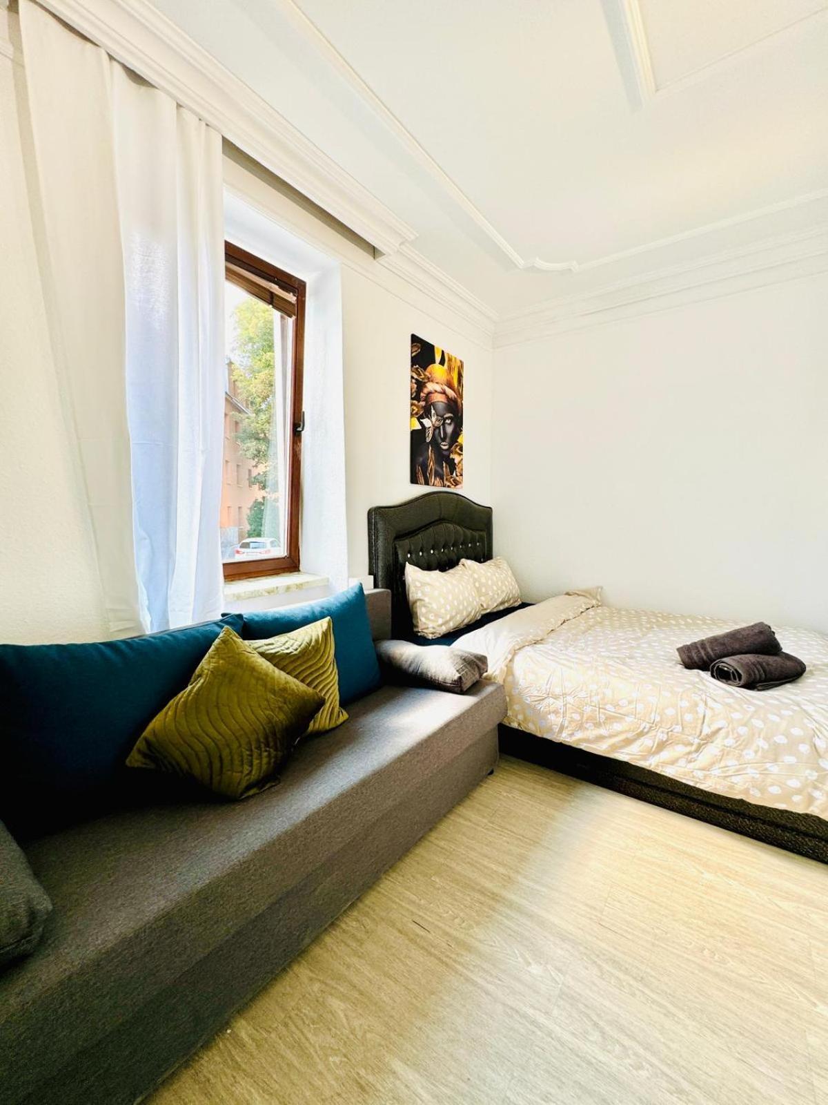 Very Spacious Apartment For Up To 7P With Great Location Viyana Dış mekan fotoğraf
